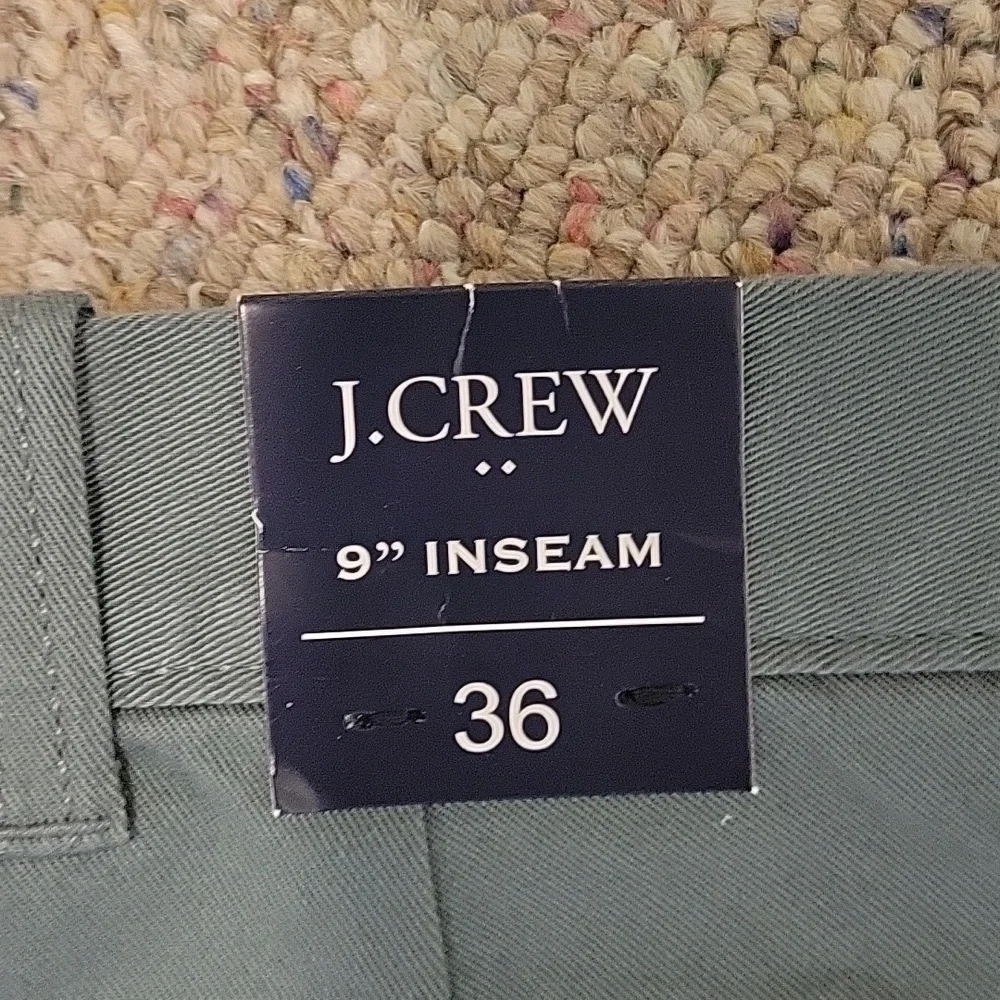 J. Crew Sage Green Flat Front Shorts, Men's Sz 36. 9